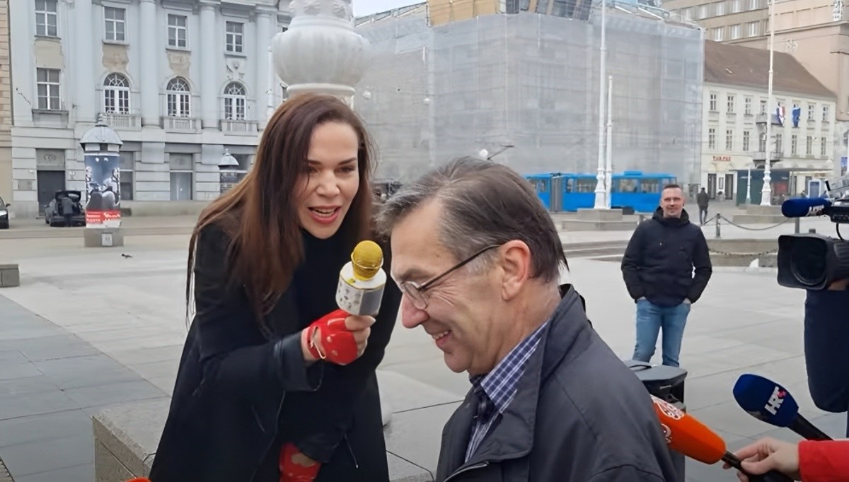 VIDEO Žena pitala klečavce: "Voli li Isus homoseksualce?"