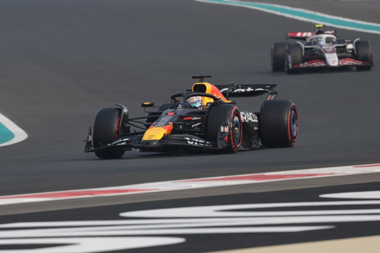 Verstappenu pole position u Abu Dhabiju. Norris kreće drugi u borbi za naslov