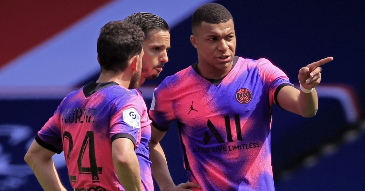 Le Parisien: Liverpoolova zvijezda mijenja Mbappéa u PSG-u