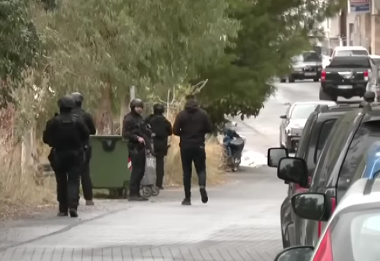 Pucnjava na Kreti, ispaljene tisuće hitaca. Dvoje poginulih, 14 ranjenih