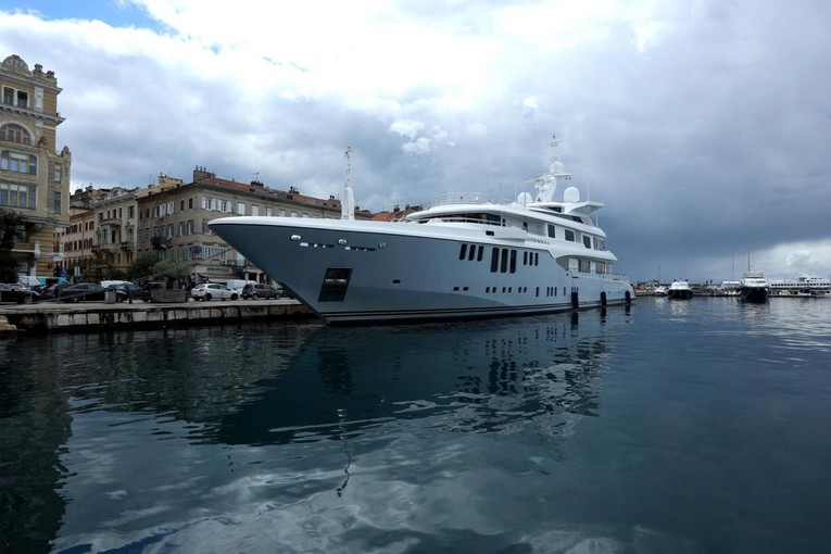 Rijeka dobiva vez za mega jahte