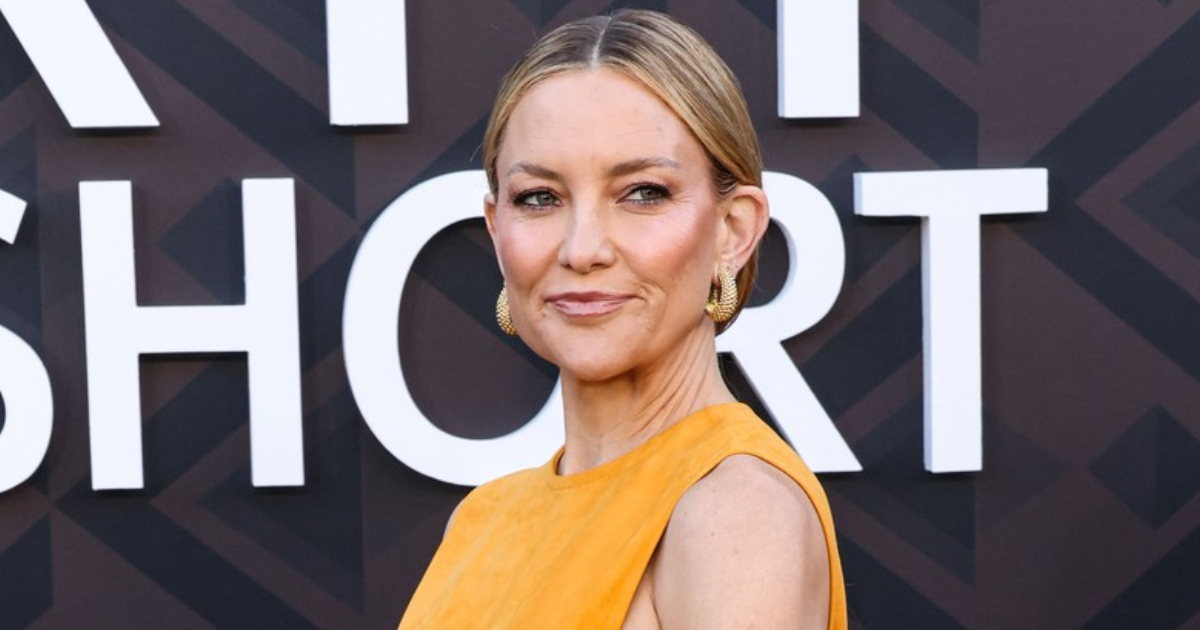 Kate Hudson sprijeda izgledala decentno, a onda se okrenula