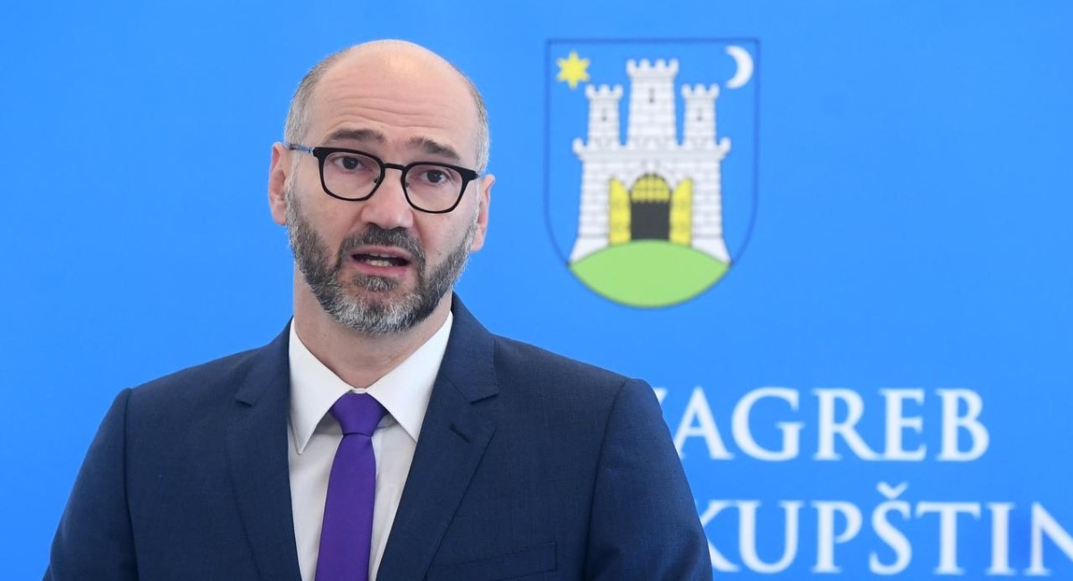 Klisović: Jedna od majki koje prosvjeduju pred Skupštinom doživjela epileptički napad