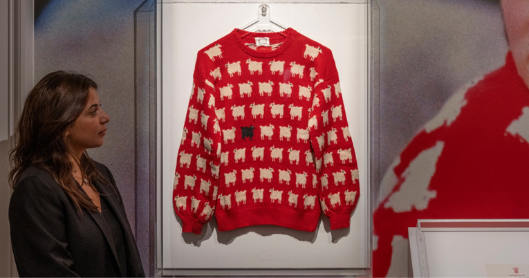 Ovaj džemper uskoro bi se mogao prodati za 80.000 dolara. Znate li čiji je?
