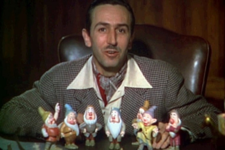 Amerikom je zavladala Crvena panika. Walt Disney pokrenuo je opasan trend