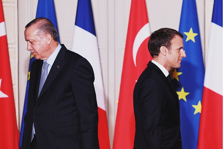 Erdogan i Macron zaratili oko islama, Francuska povlači veleposlanika