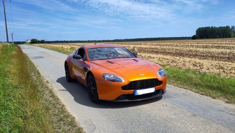 VIDEO Ovaj Aston Martin je prešao 515.000 kilometara