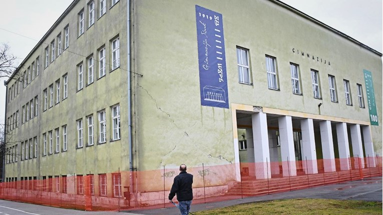 Počela obnova zgrade Gimnazije u Sisku