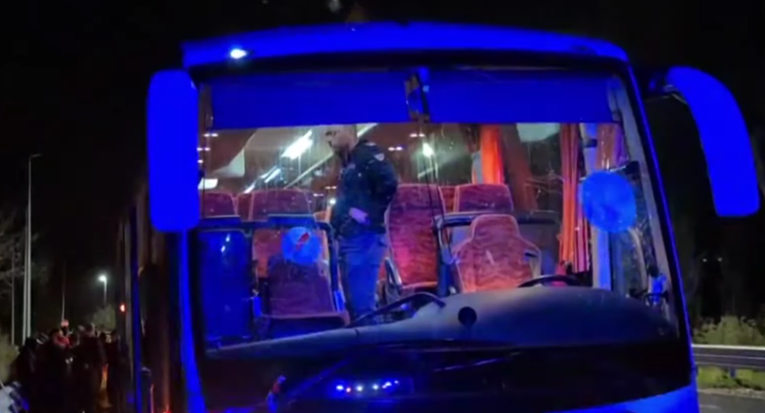 Navijači napali bus u Italiji. Cigla pogodila vozača, umro je