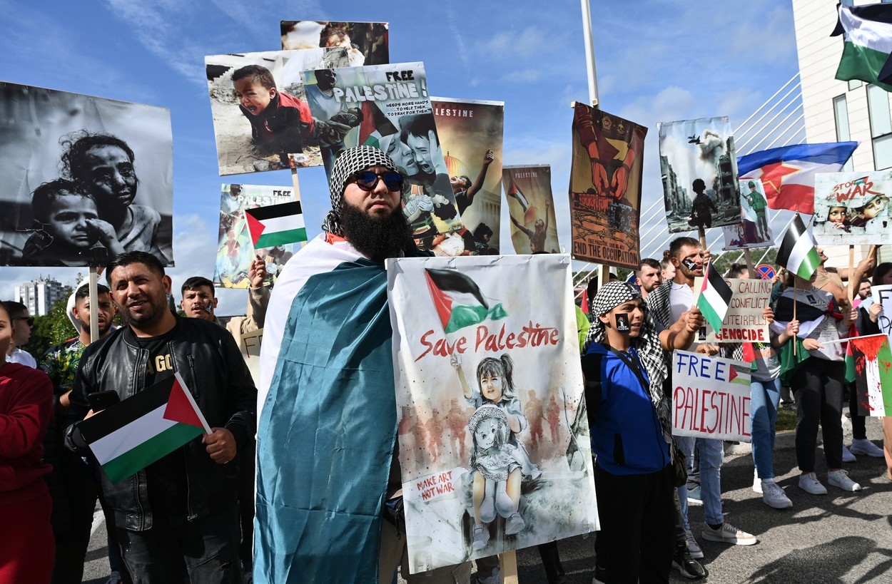 I u Crnoj Gori propalestinski prosvjed, nosili zastave SFRJ: "Palestino, nisi sama"