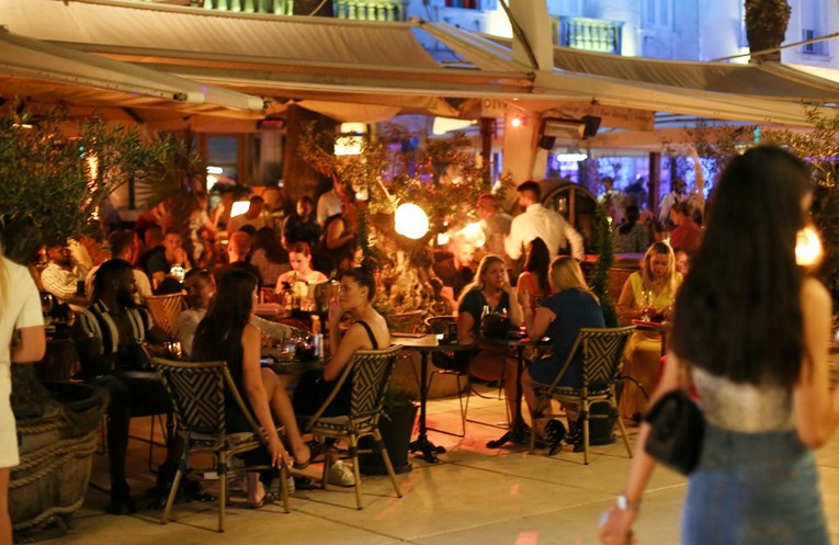 U Splitu inspekcija otkrila 44 slučaja nepridržavanja epidemioloških mjera