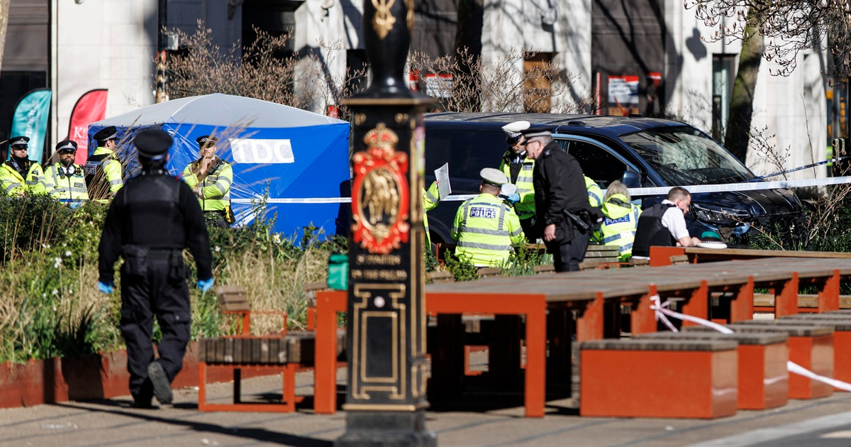 Autom se zaletio u pješake u Londonu. Optužen je za 5 pokušaja ubojstva