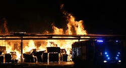 VIDEO Ogromni požar na zagrebačkom Žitnjaku pod kontrolom