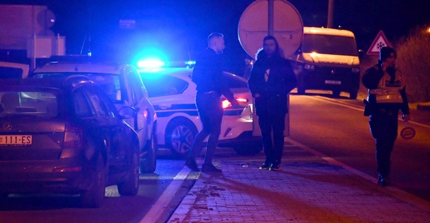 Karlovačka policija u 24 sata ulovila 5 krijumčara migranata, vozili ih u taksijima