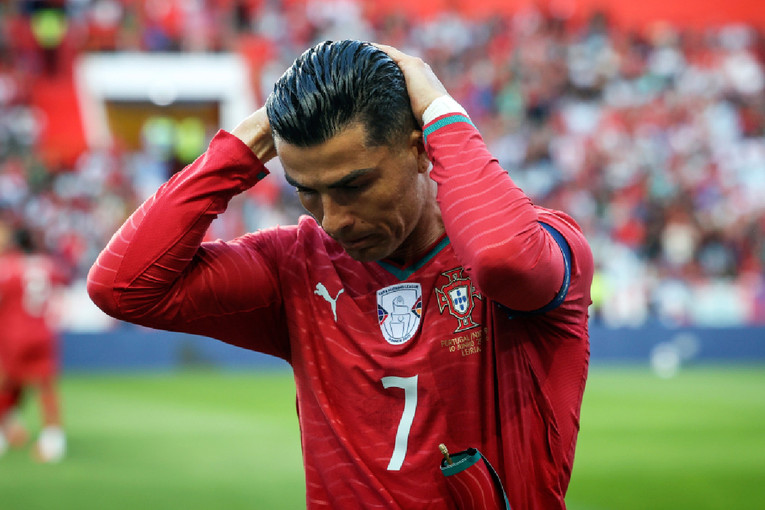 Najtalentiranija portugalska reprezentacija umrla je u ropstvu oronulog Ronalda (41)