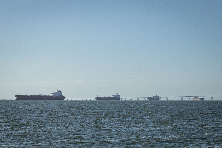 Venezuelanska nafta se vraća na tržište. Vitol i Trafigura već krenuli s isporukama