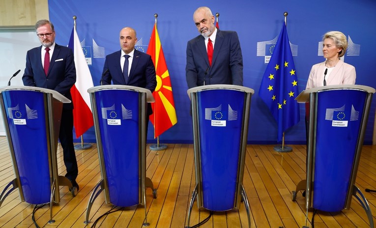 EU otvara pregovore s Makedonijom i Albanijom. Šefica EK: Kakav povijesni trenutak