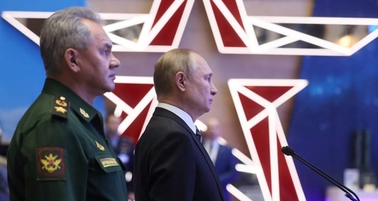 Ukrajinski dužnosnik: Putin je smijenio osam generala
