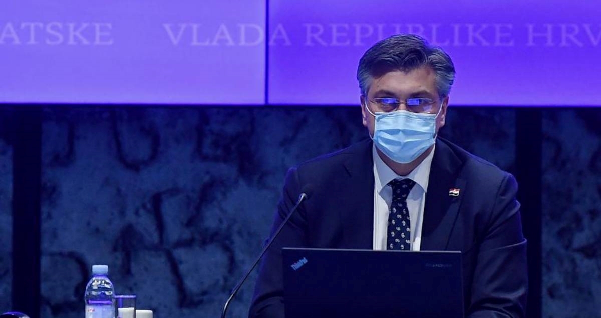 VIDEO Plenković na sjednici vlade: Maske su pale, šaljemo oružje u Ukrajinu