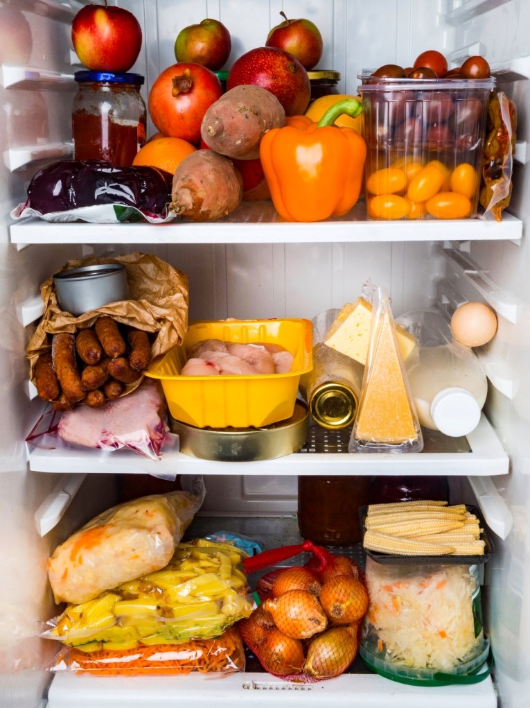 Oslobodite prostor u hladnjaku, evo koje namirnice mogu biti na sobnoj temperaturi