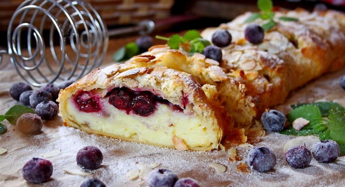 Ljetna štrudla koja se peče manje od pola sata, a prava je poslastica