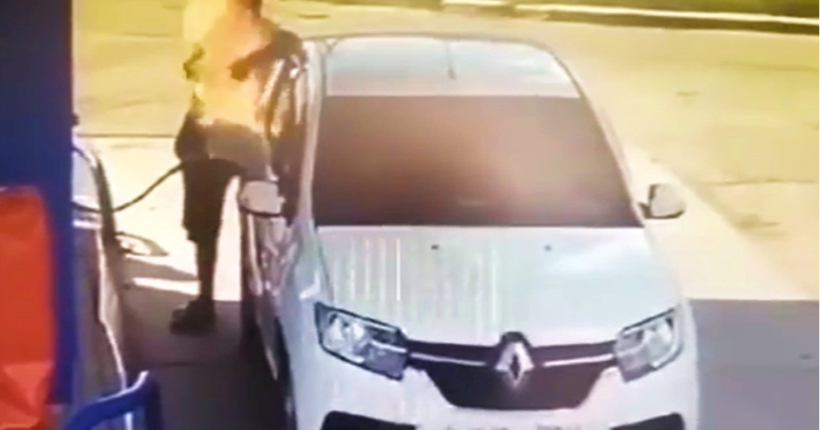 VIDEO Točio benzin i krenuo zapaliti cigaretu, pa zapalio i auto