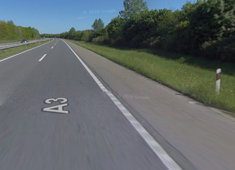 Pakistanac (18) na A3 bježao policiji pa se zabio u zaštitnu ogradu