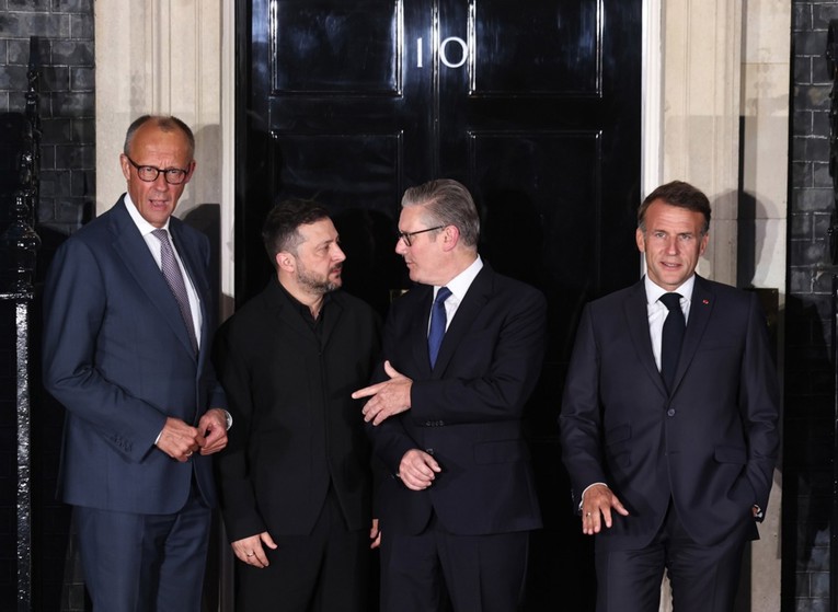 Starmer, Macron i Merz dočekali Zelenskog u Londonu