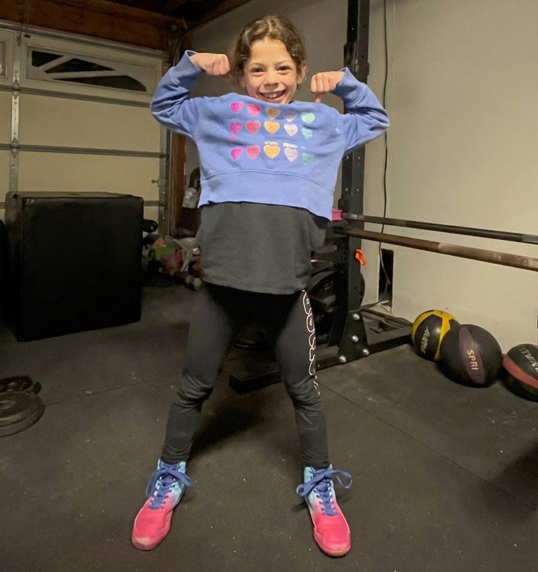 Ima 9 godina, a diže 82 kilograma i ruši rekorde