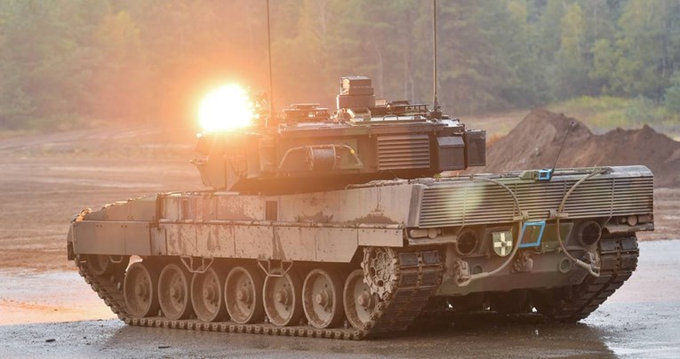 Scholzova stranka: Njemačka i saveznici šalju oko 80 Leoparda Ukrajini