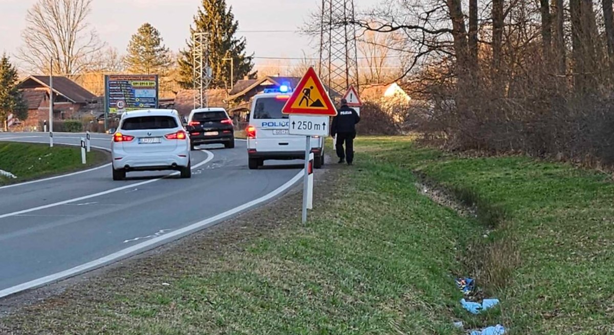 Mladić (18) na motoru izbjegavao kombi koji mu je oduzeo prednost pa poginuo