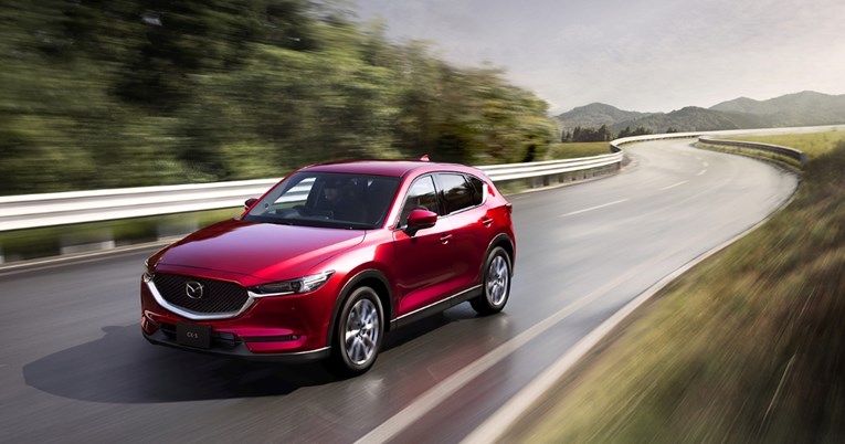 Potpuno novi Mazda CX-5 uhvaćen bez kamuflaže: Što donosi nova generacija?