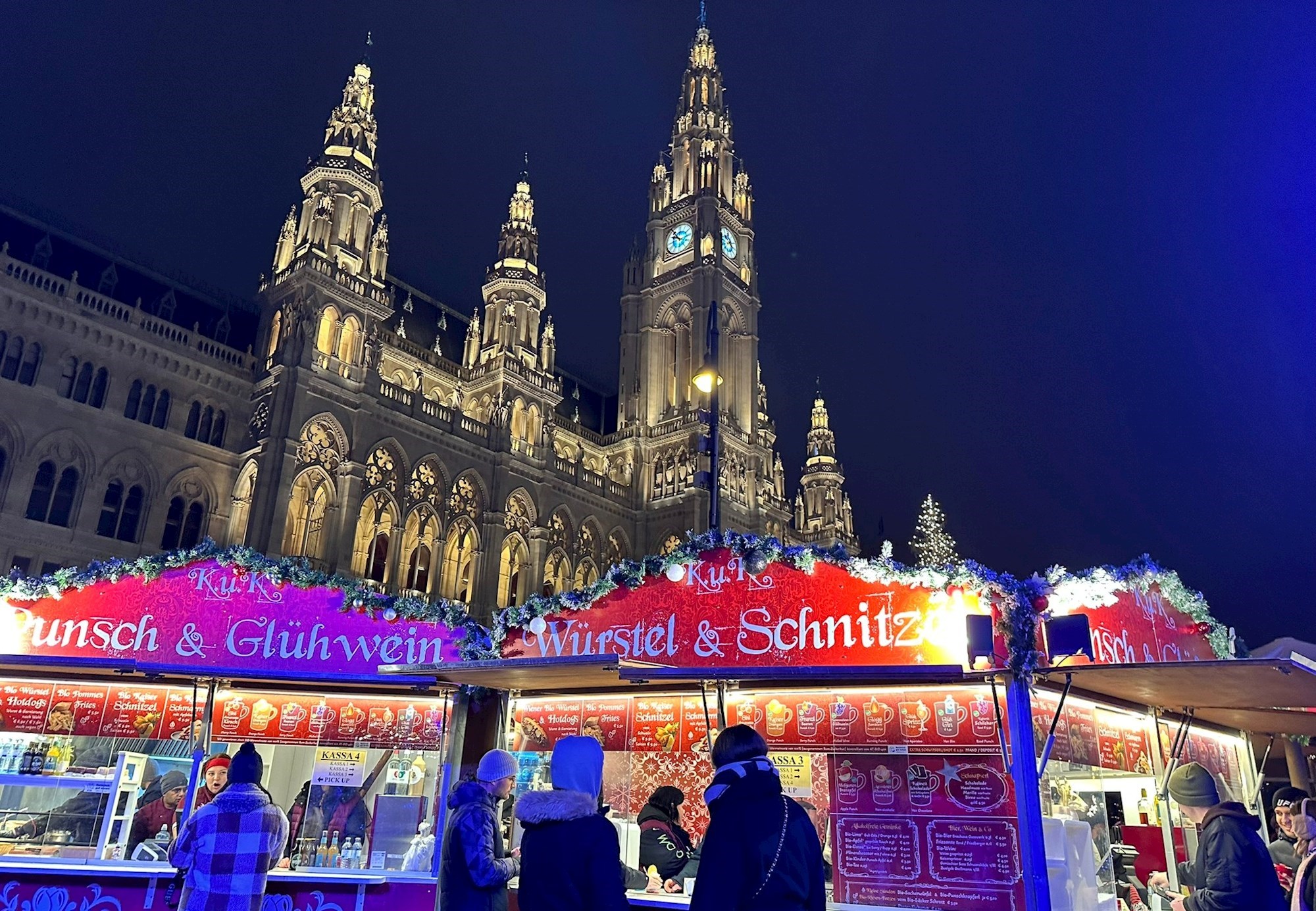 Bili smo na Adventu u Beču i usporedili ga sa zagrebačkim