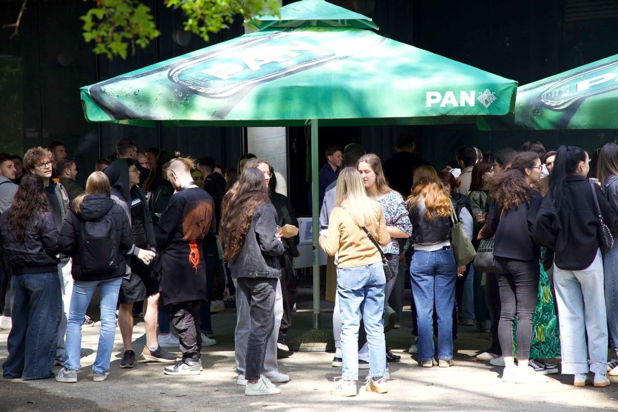 Zagrebački studenti sami spremali gablec jer su im zatvorili menzu. Evo što kaže SC