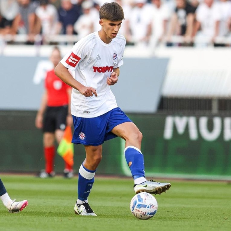 Igrači Hajduka sudarili se na treningu. Stoper se ozlijedio, vjerojatno propušta Ziru