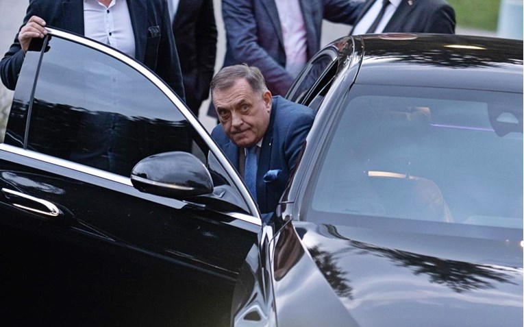 Dodik objavio: "Stigao sam". Medij iz BiH otkrio gdje je to stigao