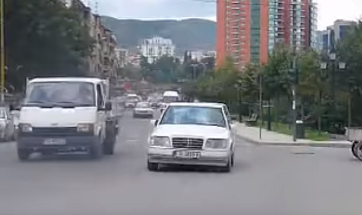 U ovoj siromašnoj zemlji blizu Hrvatske Mercedese obožavaju više nego u Imotskom