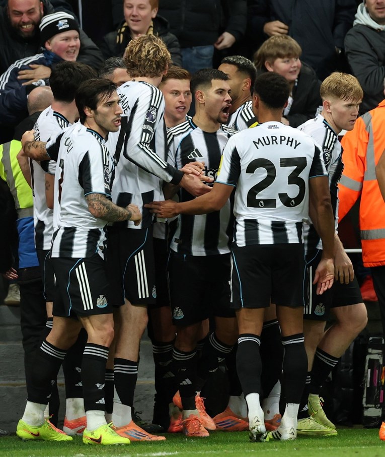 Newcastle u sjajnoj utakmici pobijedio City. Pogledajte tri gola u sedam minuta