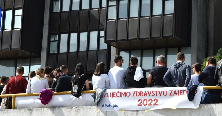 Mladi liječnici: Ministarstvo 4 mjeseca ne provodi ono što nam je obećao Plenković