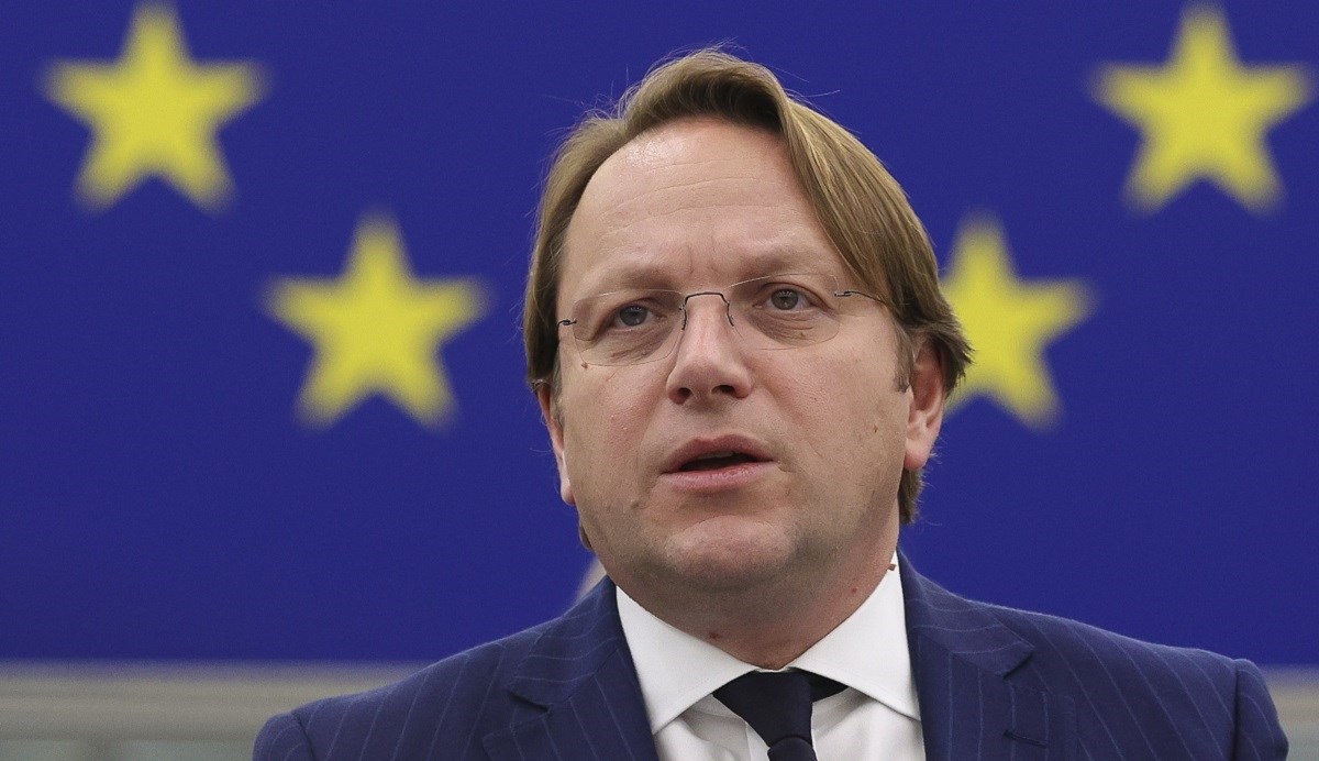 Povjerenik EU: Vjerujem da će BiH dobiti status kandidata za članstvo u EU