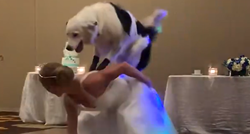 Imala je najljepši prvi ples sa svojim psom i to je samo dio njihove priče