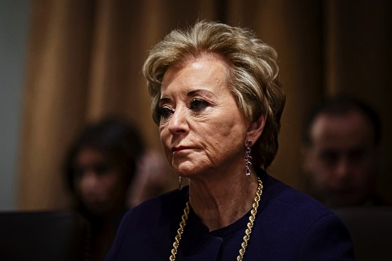 Ovo je Trumpova ministrica obrazovanja. Umjesto AI govori A1