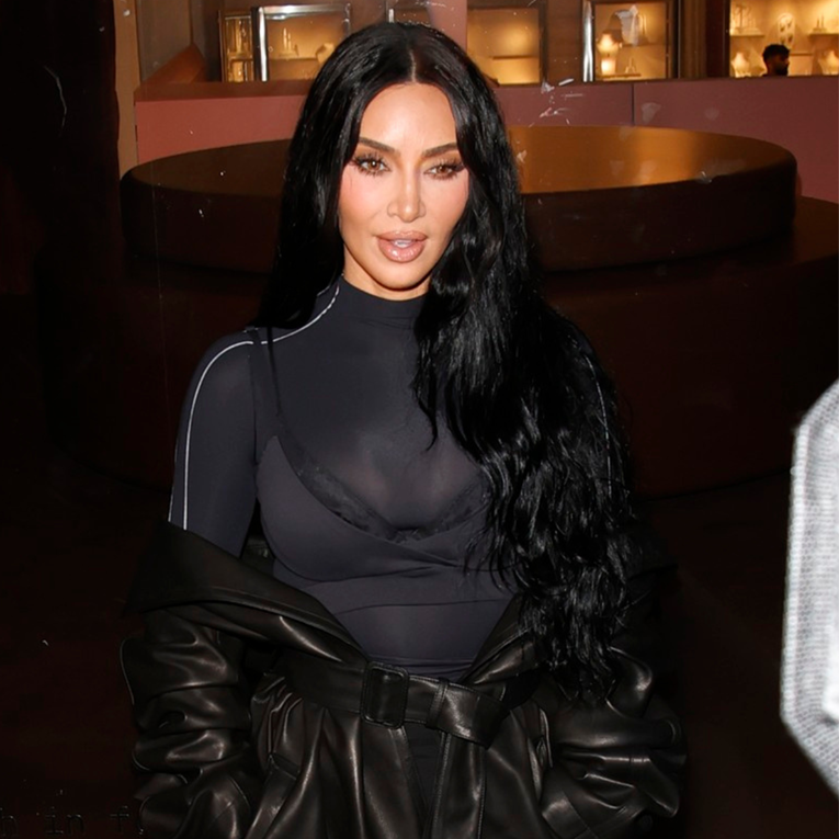Kim Kardashian podigla trend vidljivog grudnjaka na novu razinu