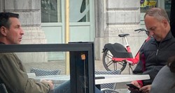 FOTO Bartulica snimljen u Bruxellesu, sjedi s luzerom Ilčićem i bulji u mobitel