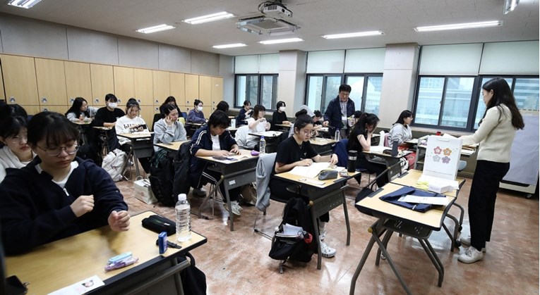 Učenici u Južnoj Koreji tuže državu jer je zvono zazvonilo minutu i pol prerano
