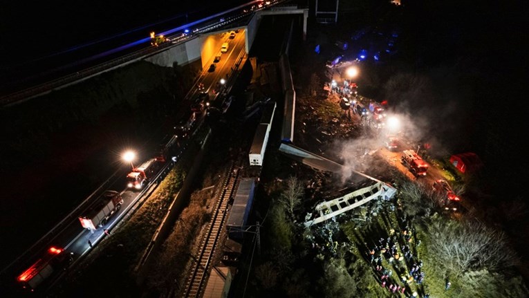 Istraga sudara vlakova u Grčkoj pokazala da šef postaje nije bio obučen za svoj posao