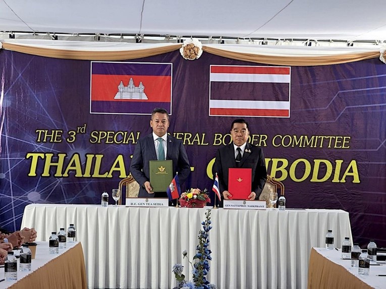 Tajland i Kambodža prekjučer dogovorili mir. Već se međusobno optužuju za kršenje