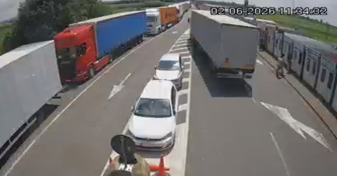 Kamioni na ulaz iz Srbije u Hrvatsku čekaju do šest sati
