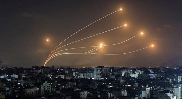 Iran je napao Izrael s više od 300 projektila. Oborio ih je nevjerojatno moćan sustav