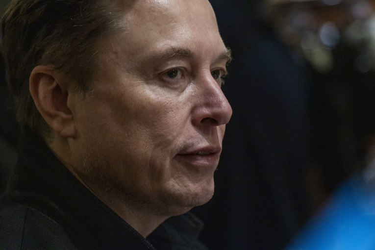 Saudijska Arabija zatražila cenzuru, Musk pristao. Blokirani kritičari režima